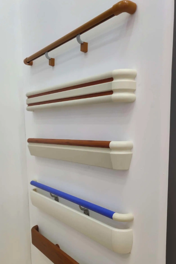 🧧 新年守岁，更要守护 “稳稳的幸福” 🧧​ 新年团圆，是家人围坐的欢声笑语 